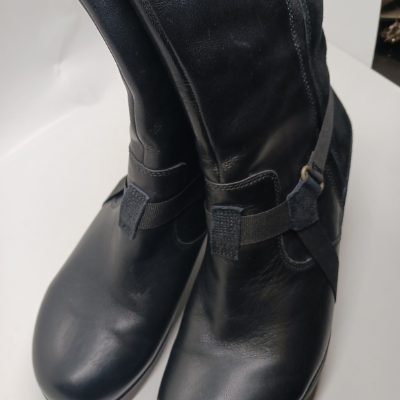 Merrell Evera Amp Black Boots High Mid Calf Leather Zip Womens Size 8 - Picture 5 of 6